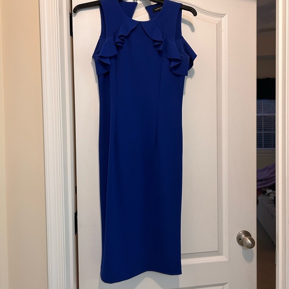 Dress - Picture 7 of 7